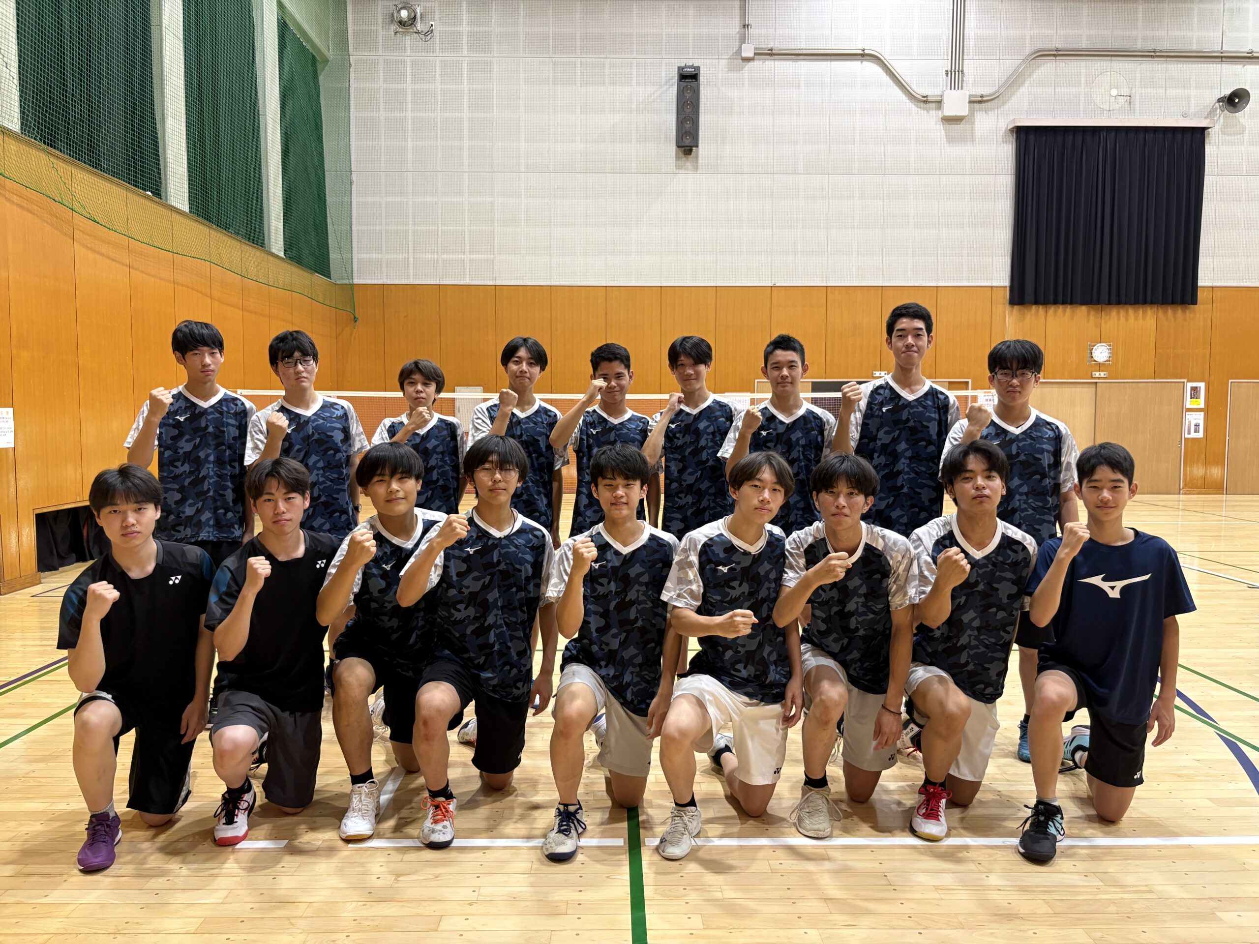 男子バドミントン部
